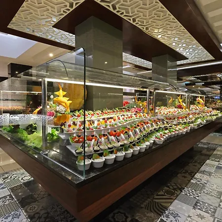 منتجع Kaila 5*